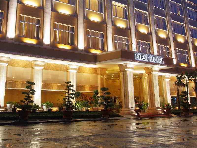 First Executive Wing Hotel ホーチミン市 エクステリア 写真